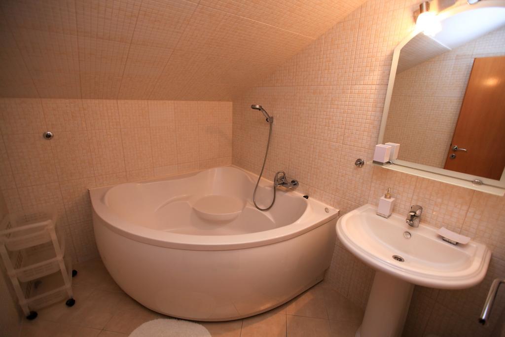 Apartments Miroslav Повляна Екстериор снимка