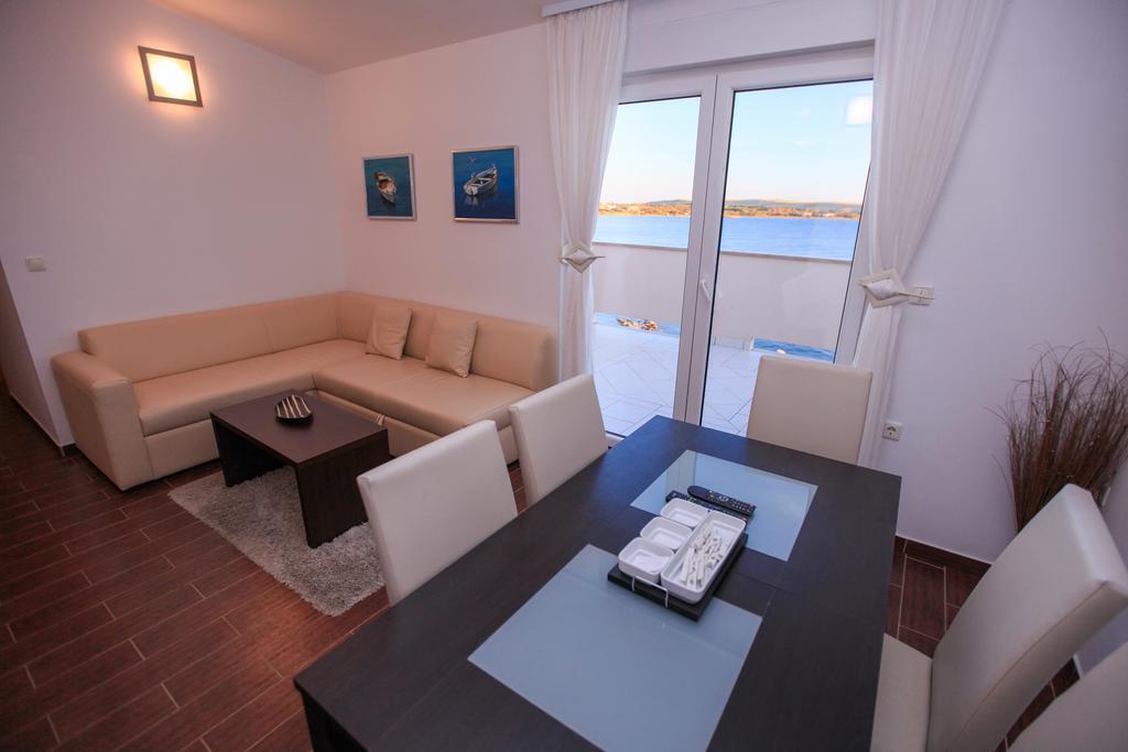 Apartments Miroslav Повляна Екстериор снимка