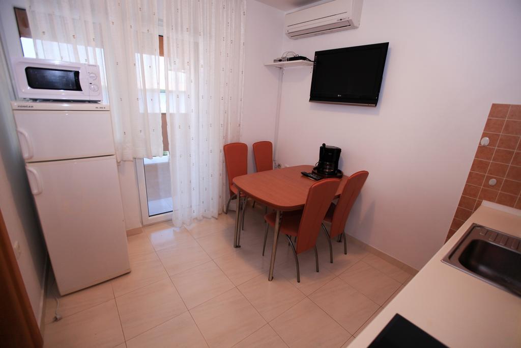 Apartments Miroslav Повляна Екстериор снимка