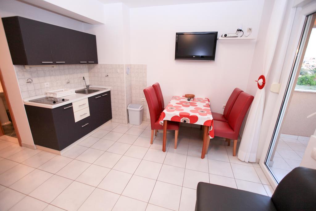 Apartments Miroslav Повляна Екстериор снимка